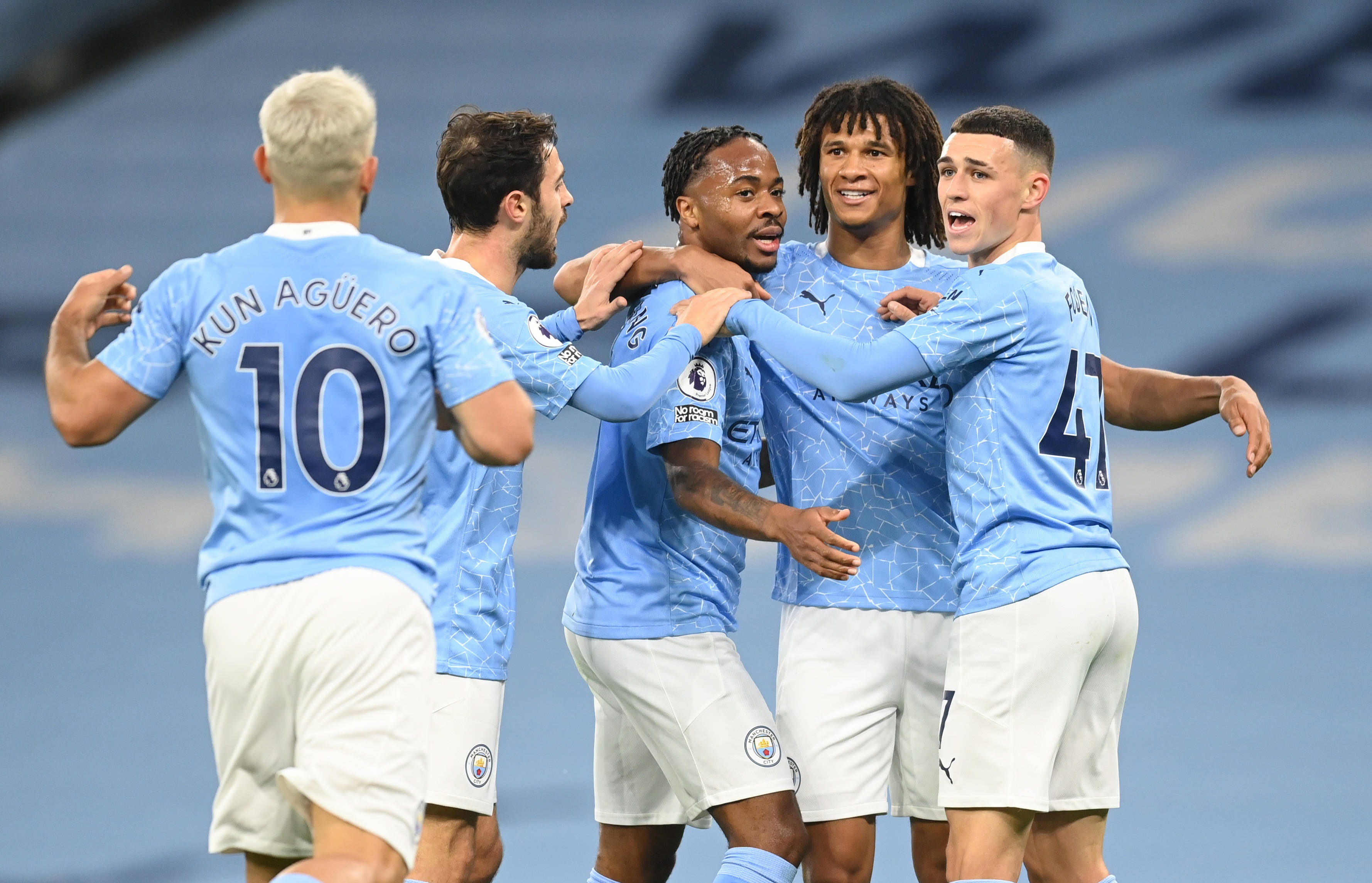 球队赛后合练照片曝光，专注备战