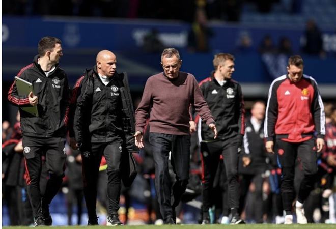 足球财经机构：阿兰希勒96年的转会费放到现在相当于2.25亿镑