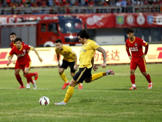 巴黎圣日耳曼外线火力猛烈