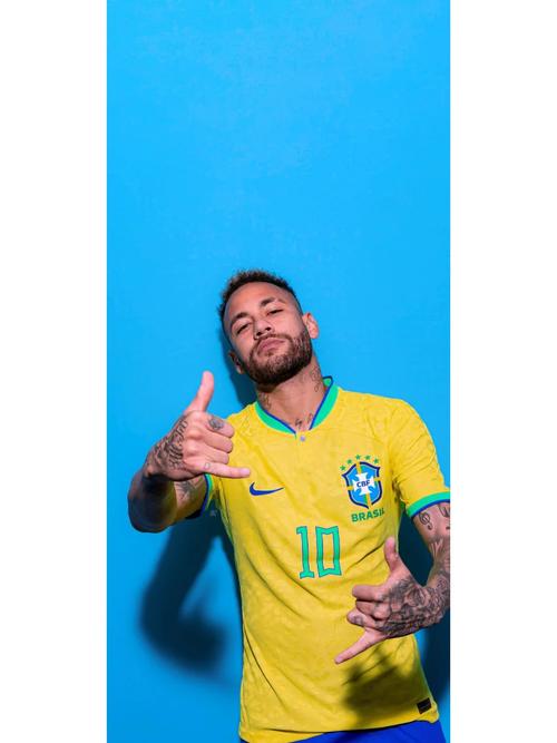 湖人浓眉哥关键封盖力助球队获胜